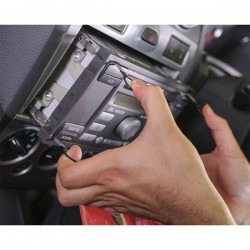 Trusa pentru demontat aparate radio